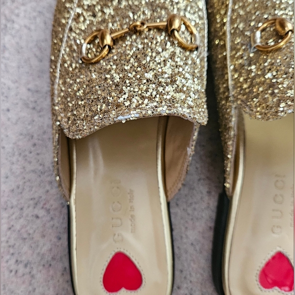 Designer Inspired Slip-on - Picture 7 of 7